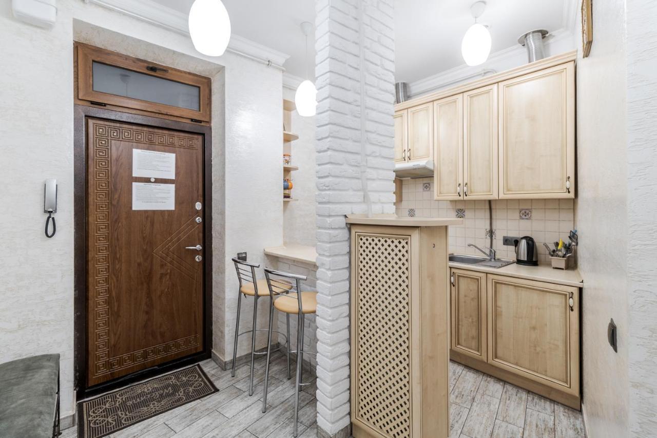 Fredra 4A Street Appartement Lviv Buitenkant foto